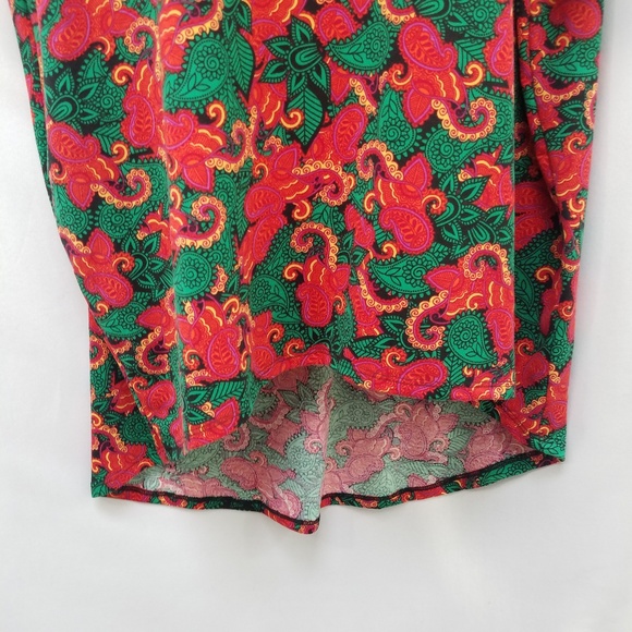 Lularoe Irma Red/Green Paisley High/Low Top M - Picture 4 of 6
